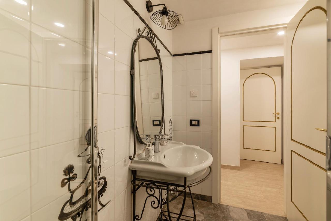 Palazzo Altieri Elegant Apartment Rom Eksteriør billede
